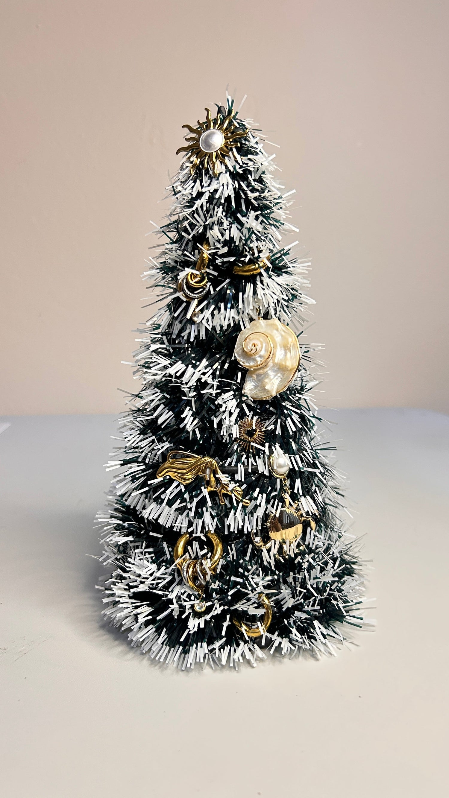 The Holiday Gift Shop