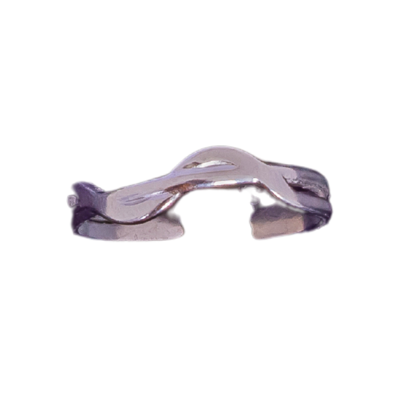 Wave Twist Ring