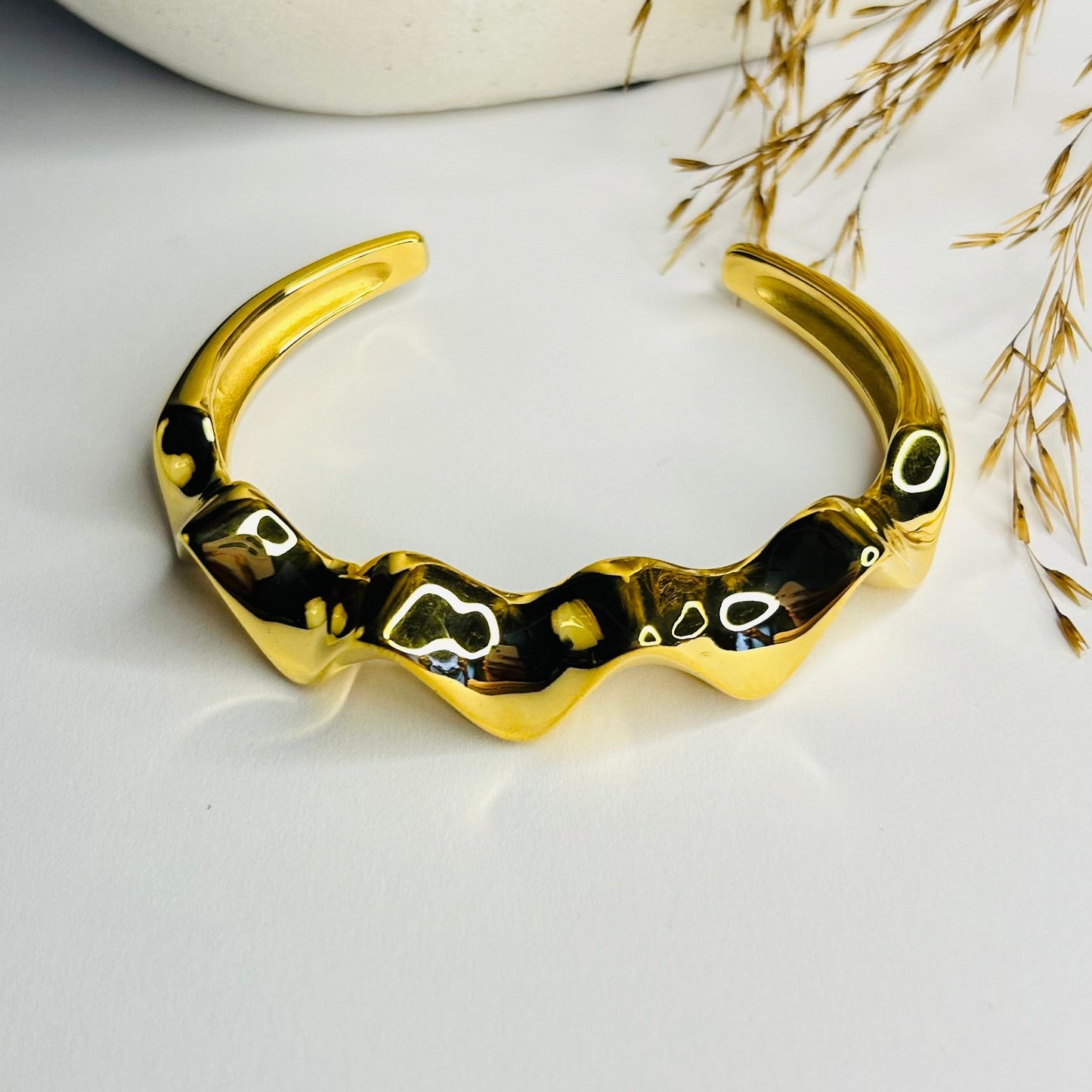 Eclipse Wave Cuff
