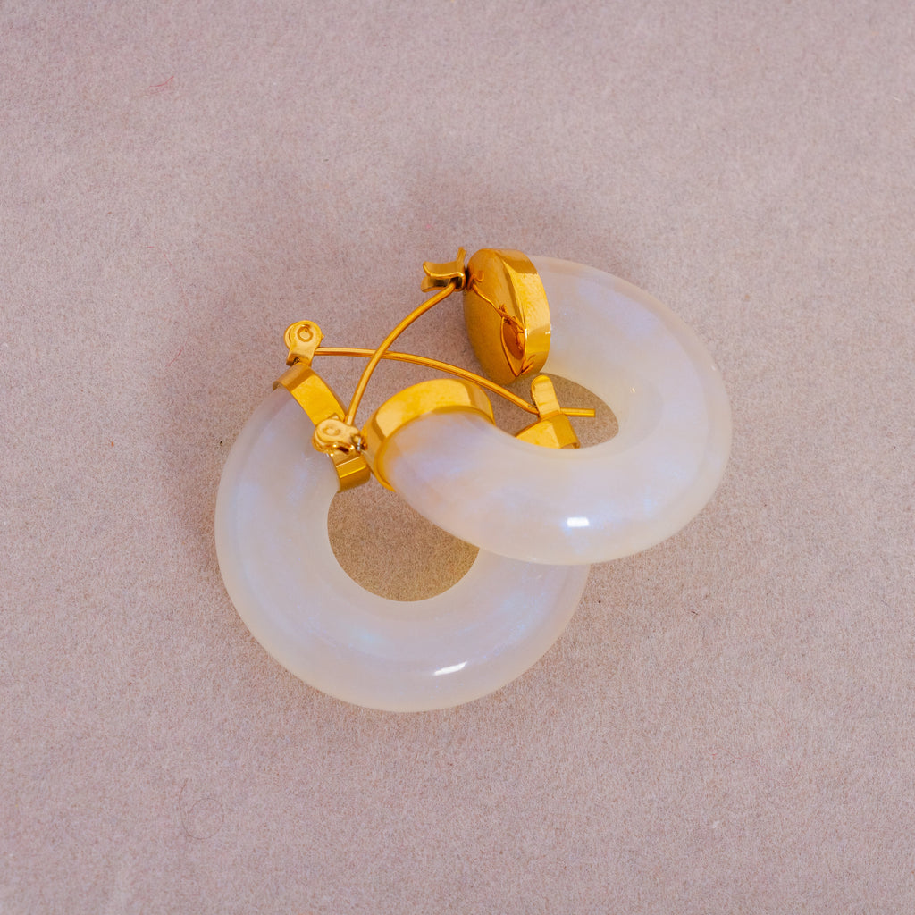 Lyra Milky Hoops
